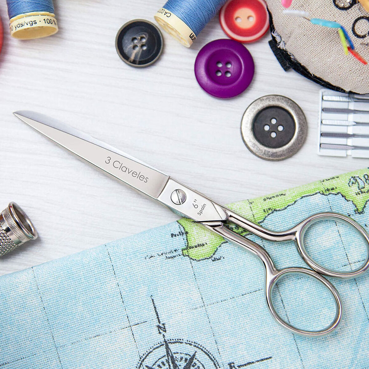 Tesoura de costura 3 Claveles 6"